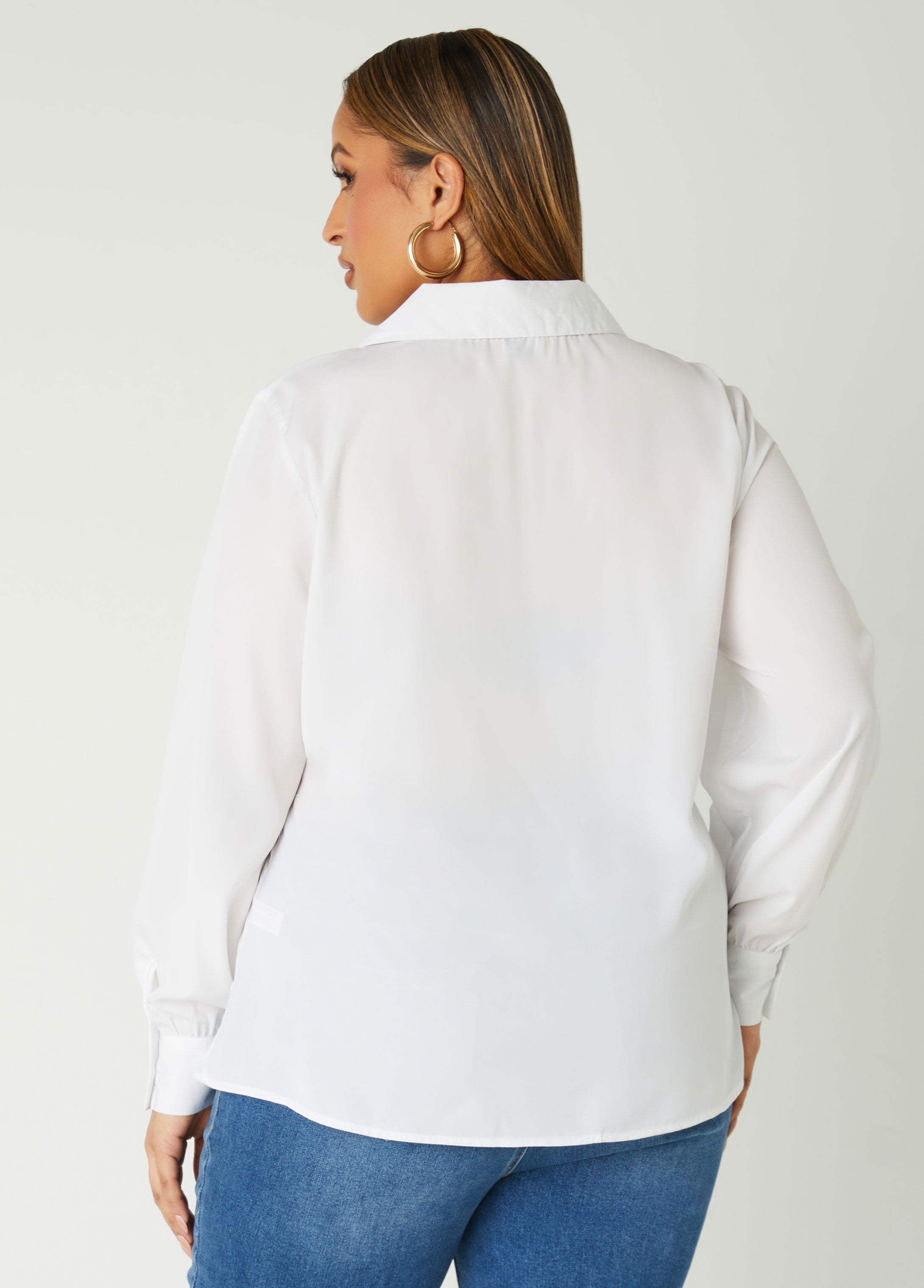 Hot Sale! Classic Collared V Neck Poplin Shirt for Any Occasion